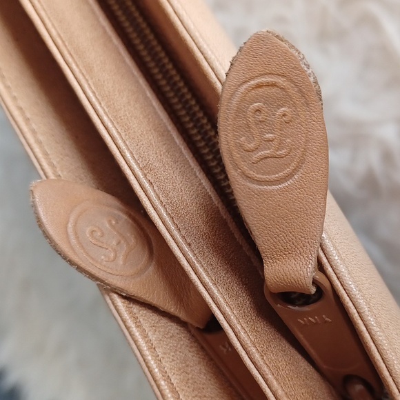 Vintage  leather  clutch - Picture 5 of 16